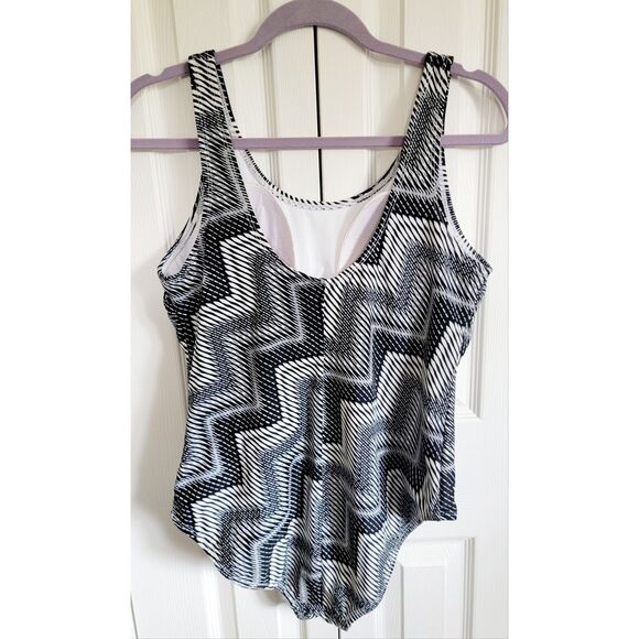 Brand Unknown 12/14‎ One-Piece Black and White Swimsuit Padded Cups Stretch Vtg - Picture 2 of 7